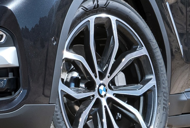 Bridgestone proveedor global para el BMW X3