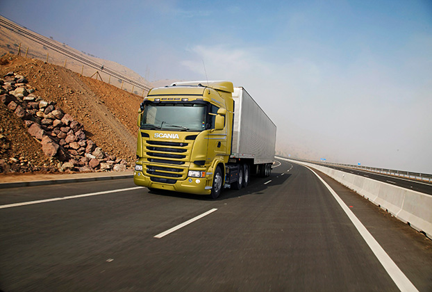 Solicitan control de tránsito de camiones chilenos en ruta 40