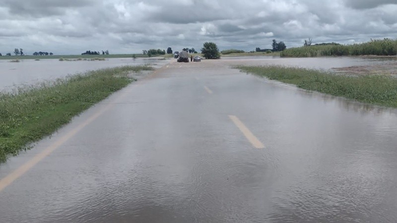 Corte total de tránsito sobre la ruta nacional 34 por inundación